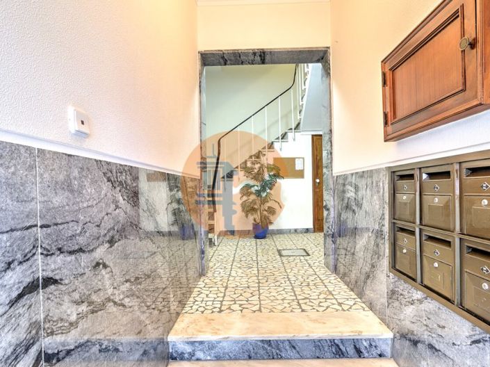 Image No.31-1 Bed Apartment for sale