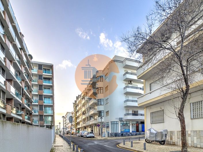 Image No.33-1 Bed Apartment for sale