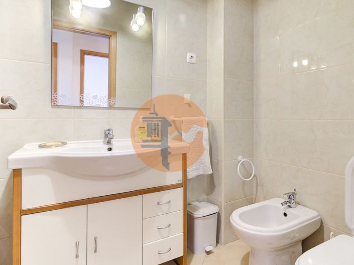 Image No.25-2 Bed Apartment for sale