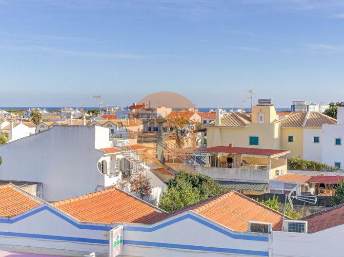 Image No.40-2 Bed Apartment for sale