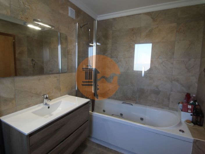 Image No.22-3 Bed House for sale