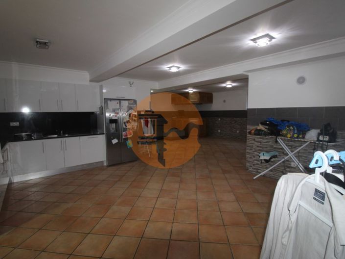 Image No.46-3 Bed House for sale