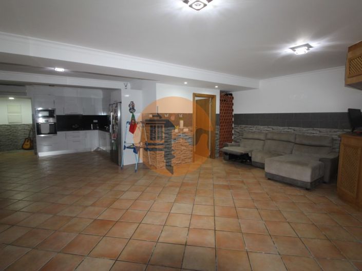 Image No.49-3 Bed House for sale