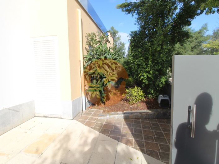 Image No.54-3 Bed House for sale