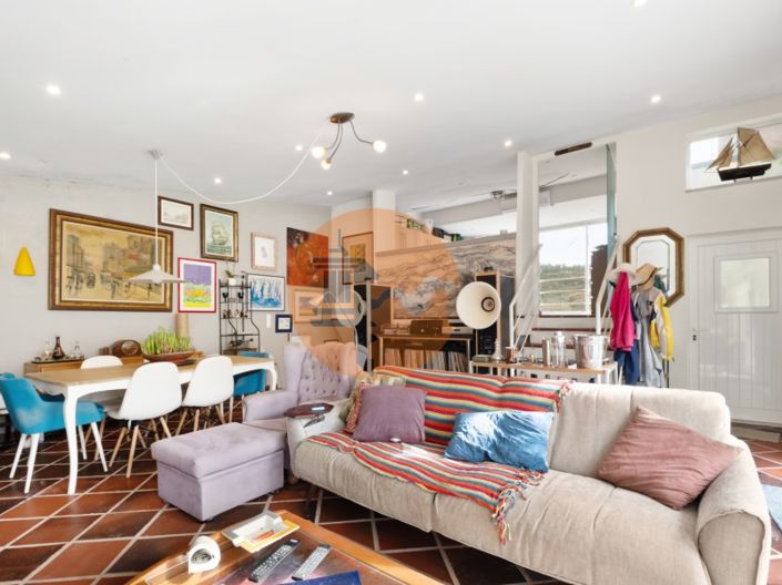 Image No.11-1 Bed Farmhouse for sale