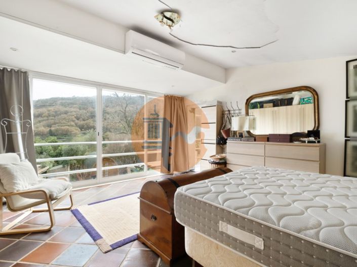 Image No.19-1 Bed Farmhouse for sale