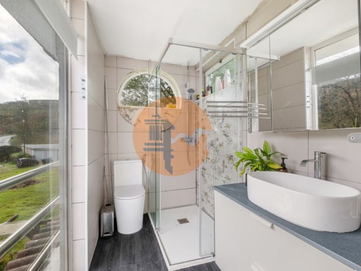 Image No.20-1 Bed Farmhouse for sale