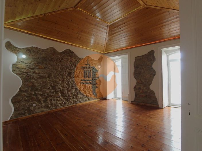 Image No.14-4 Bed Apartment for sale