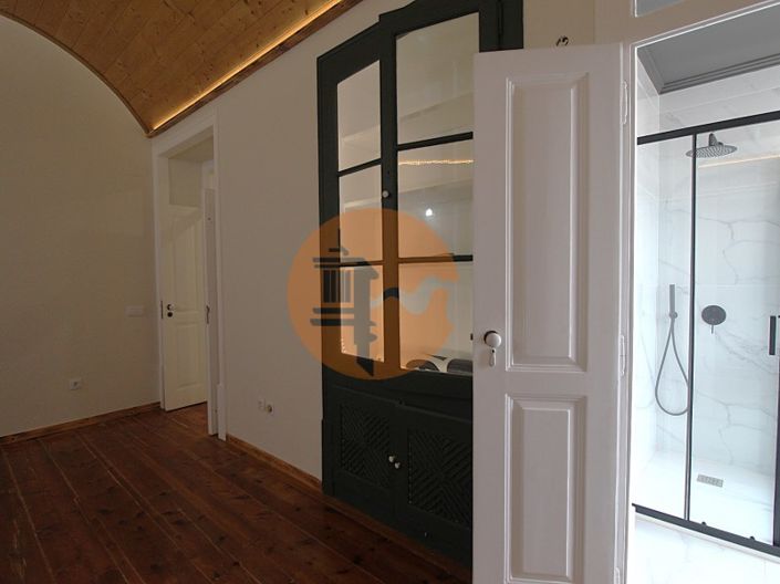 Image No.29-4 Bed Apartment for sale