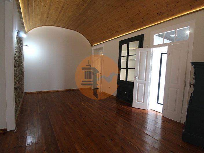 Image No.30-4 Bed Apartment for sale