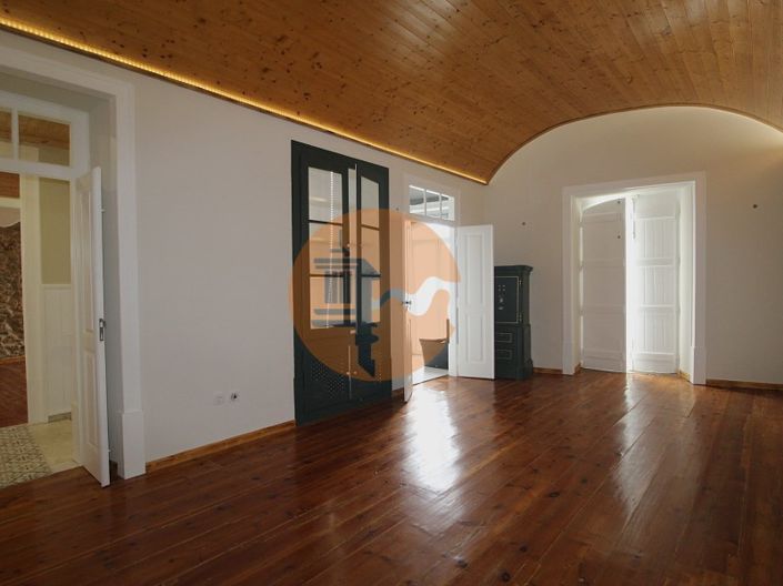 Image No.35-4 Bed Apartment for sale
