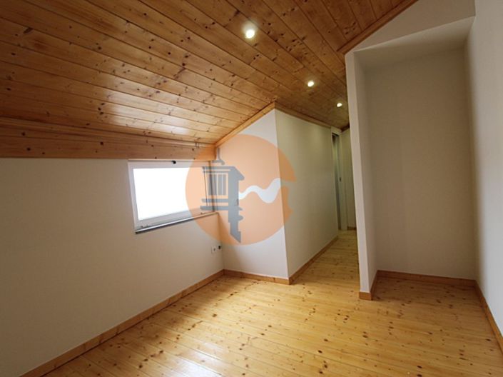Image No.43-4 Bed Apartment for sale