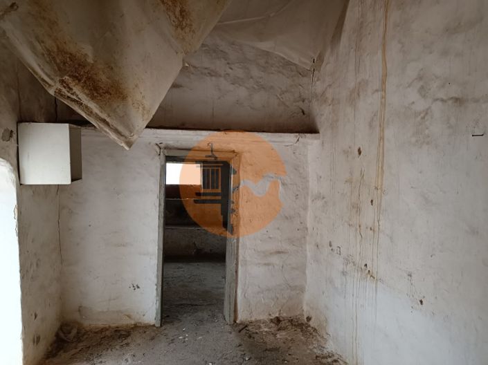 Image No.57-3 Bed Commercial for sale