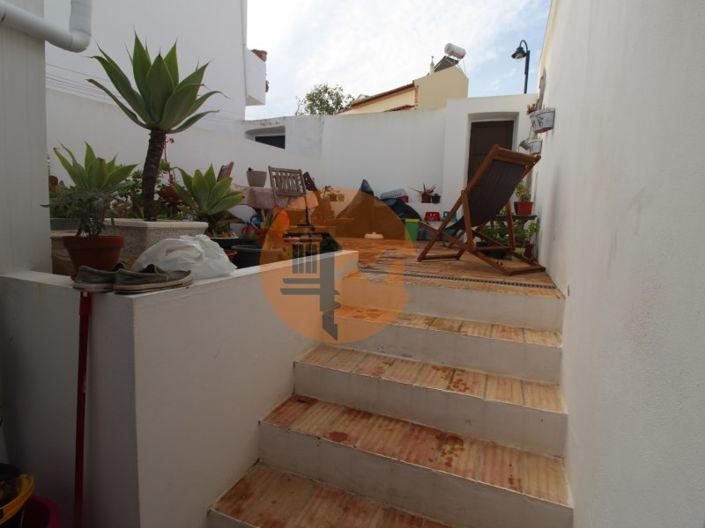 Image No.21-2 Bed House for sale