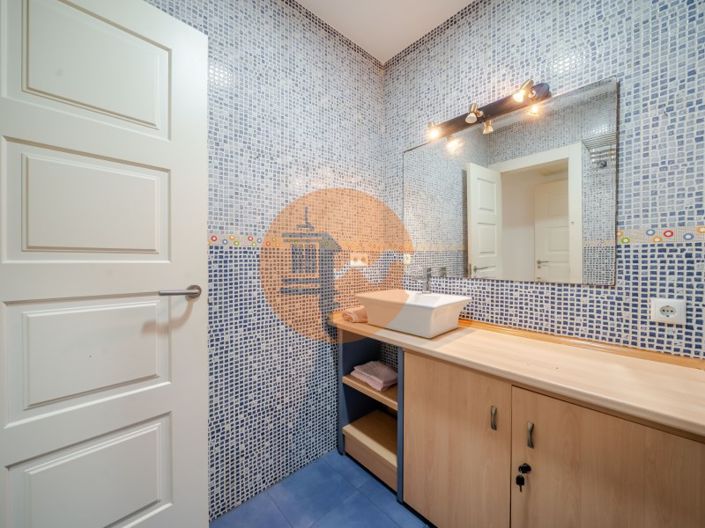 Image No.18-3 Bed Apartment for sale