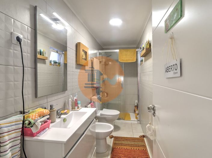 Image No.13-2 Bed House for sale