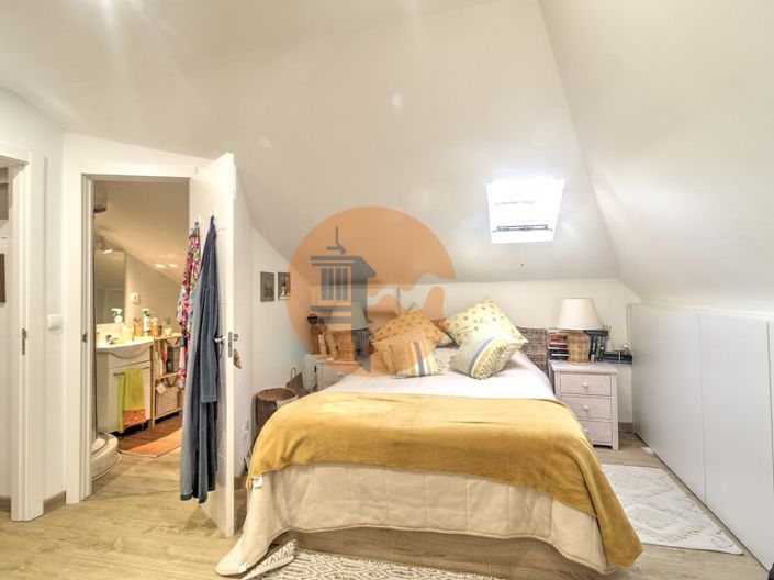 Image No.21-2 Bed House for sale