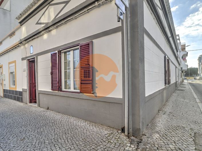 Image No.26-2 Bed House for sale