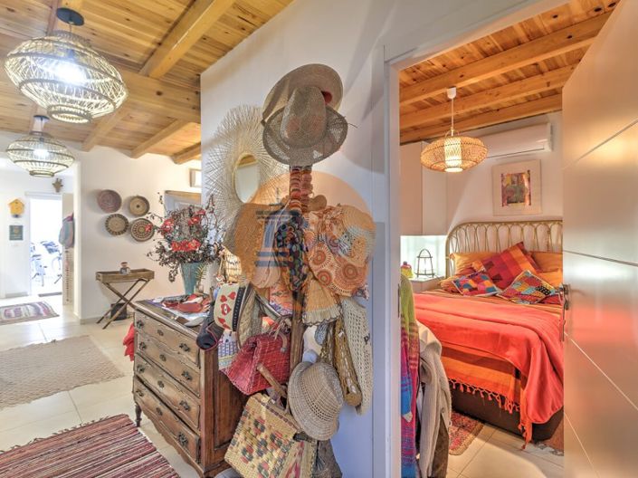 Image No.4-2 Bed House for sale