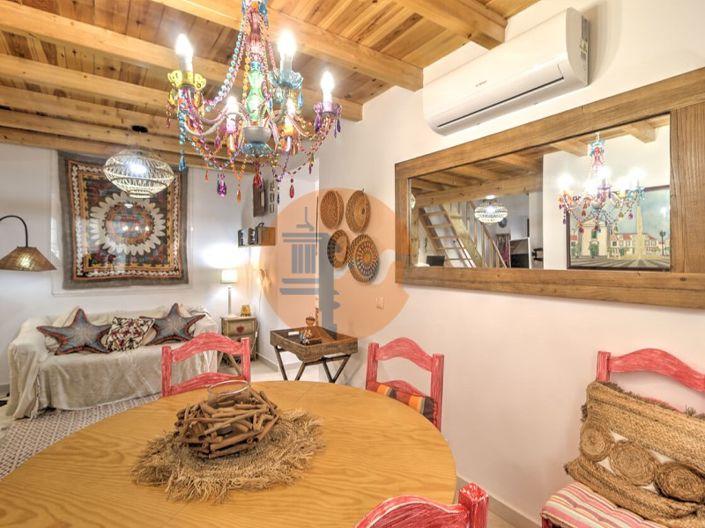 Image No.9-2 Bed House for sale