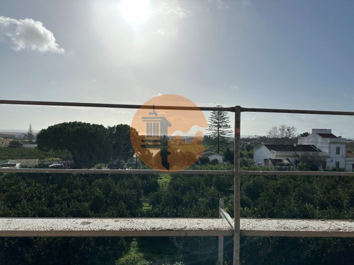 Image No.24-3 Bed Apartment for sale