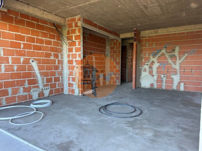 Image No.54-3 Bed Apartment for sale