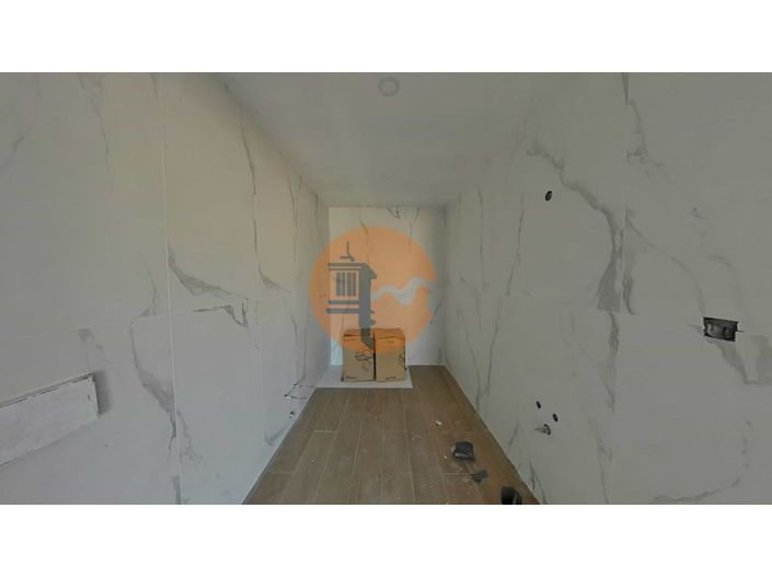 Image No.18-2 Bed Apartment for sale