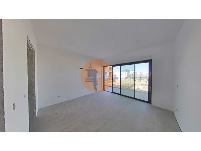 Image No.19-2 Bed Apartment for sale