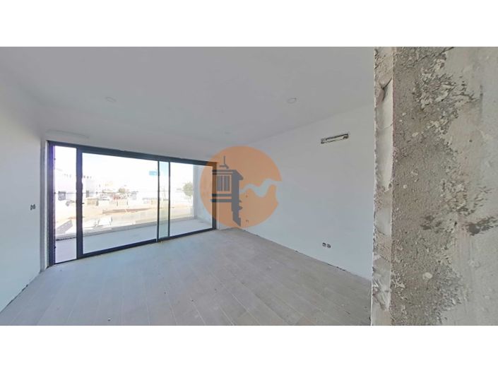 Image No.20-2 Bed Apartment for sale