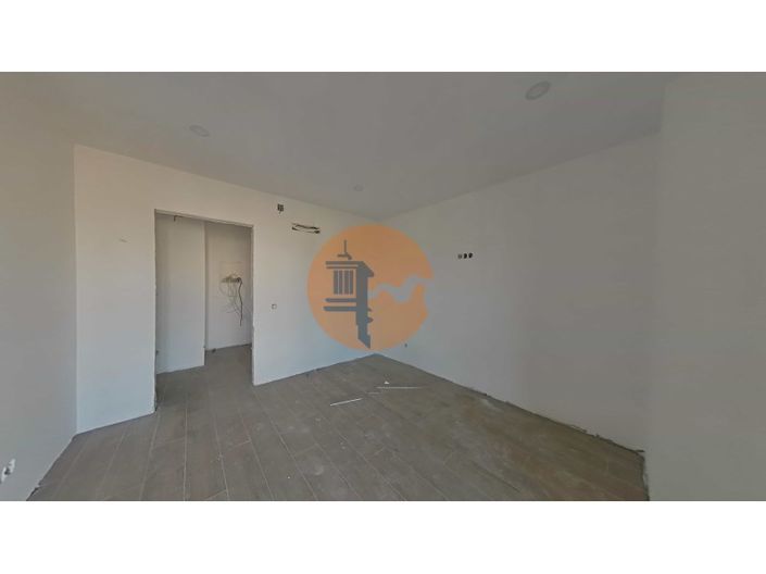 Image No.21-2 Bed Apartment for sale