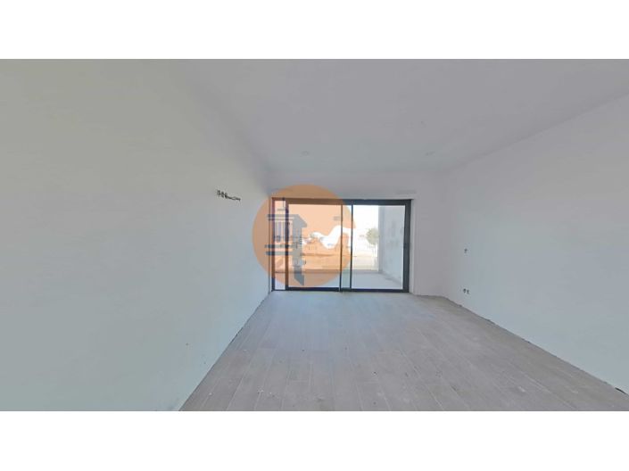 Image No.22-2 Bed Apartment for sale