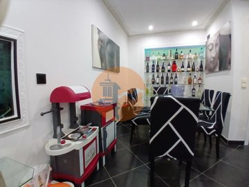 id8b44c101-0000-0500-0000-0000188593e4