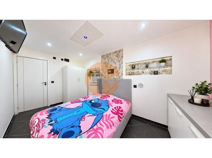 Image No.20-3 Bed Apartment for sale