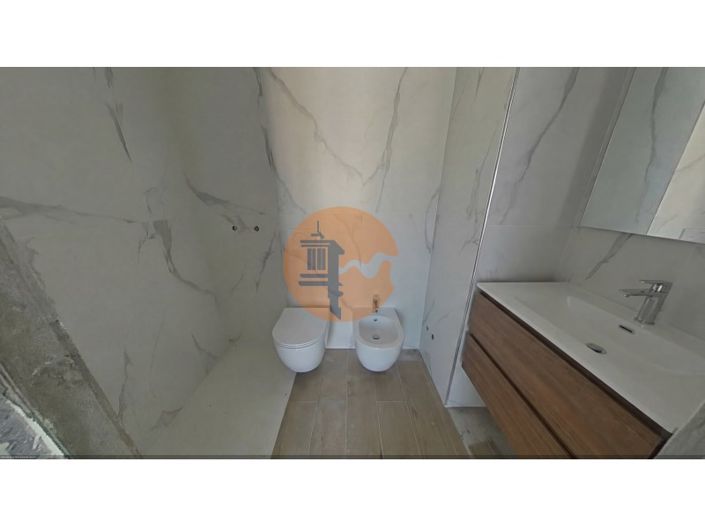 Image No.20-2 Bed Apartment for sale