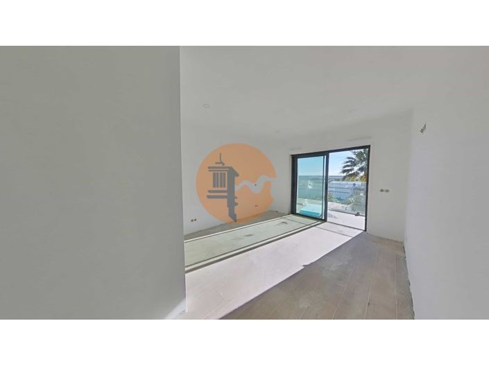 Image No.30-2 Bed Apartment for sale