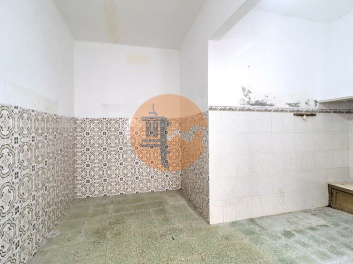 Image No.13-3 Bed House for sale