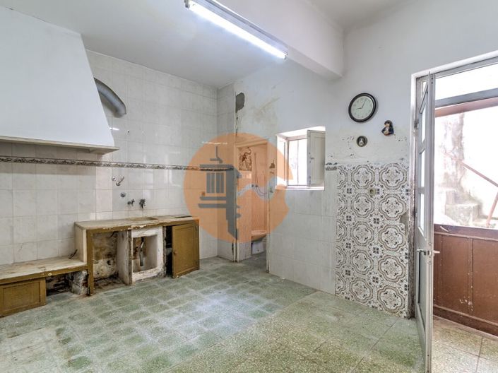 Image No.14-3 Bed House for sale