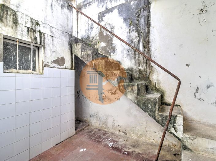 Image No.17-3 Bed House for sale