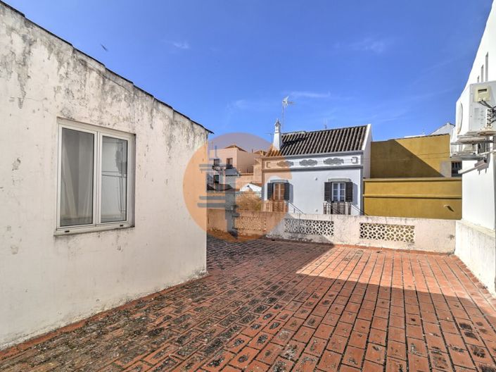 Image No.2-3 Bed House for sale