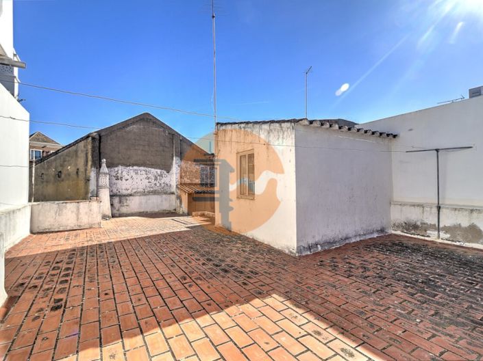 Image No.26-3 Bed House for sale