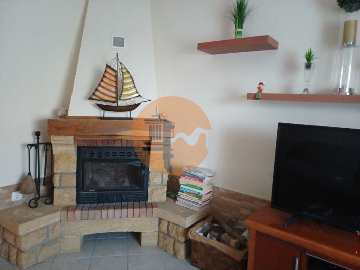 Image No.10-3 Bed House for sale