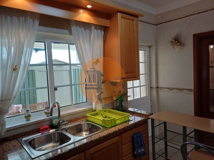 Image No.13-3 Bed House for sale