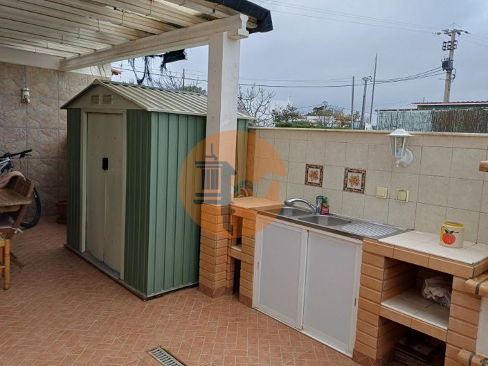 Image No.16-3 Bed House for sale