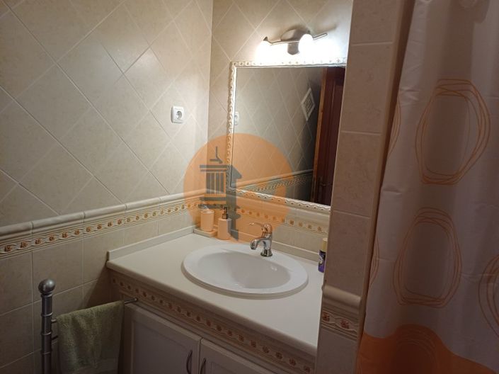 Image No.18-3 Bed House for sale