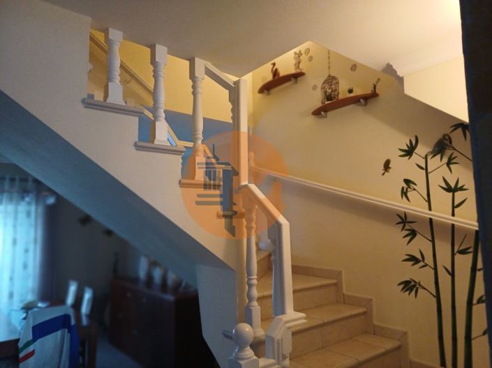 Image No.20-3 Bed House for sale