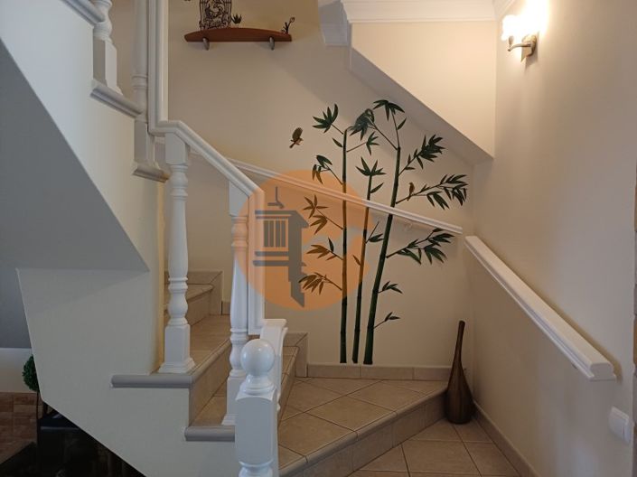 Image No.21-3 Bed House for sale