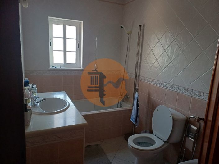 Image No.28-3 Bed House for sale