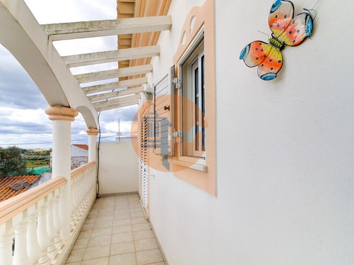 Image No.31-3 Bed House for sale