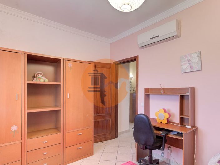 Image No.46-3 Bed House for sale