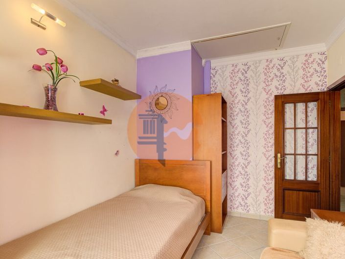 Image No.47-3 Bed House for sale